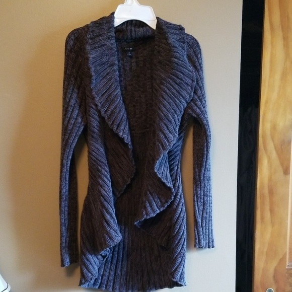 Apt. 9 Sweaters - Adorable Apt. 9 Sweater